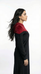 Abaya sport heidi à doublure jaune et noire avec capuchon et fermeture éclair sur la poitrine