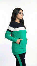 بدلة رياضي قطن اخضر فى اسود