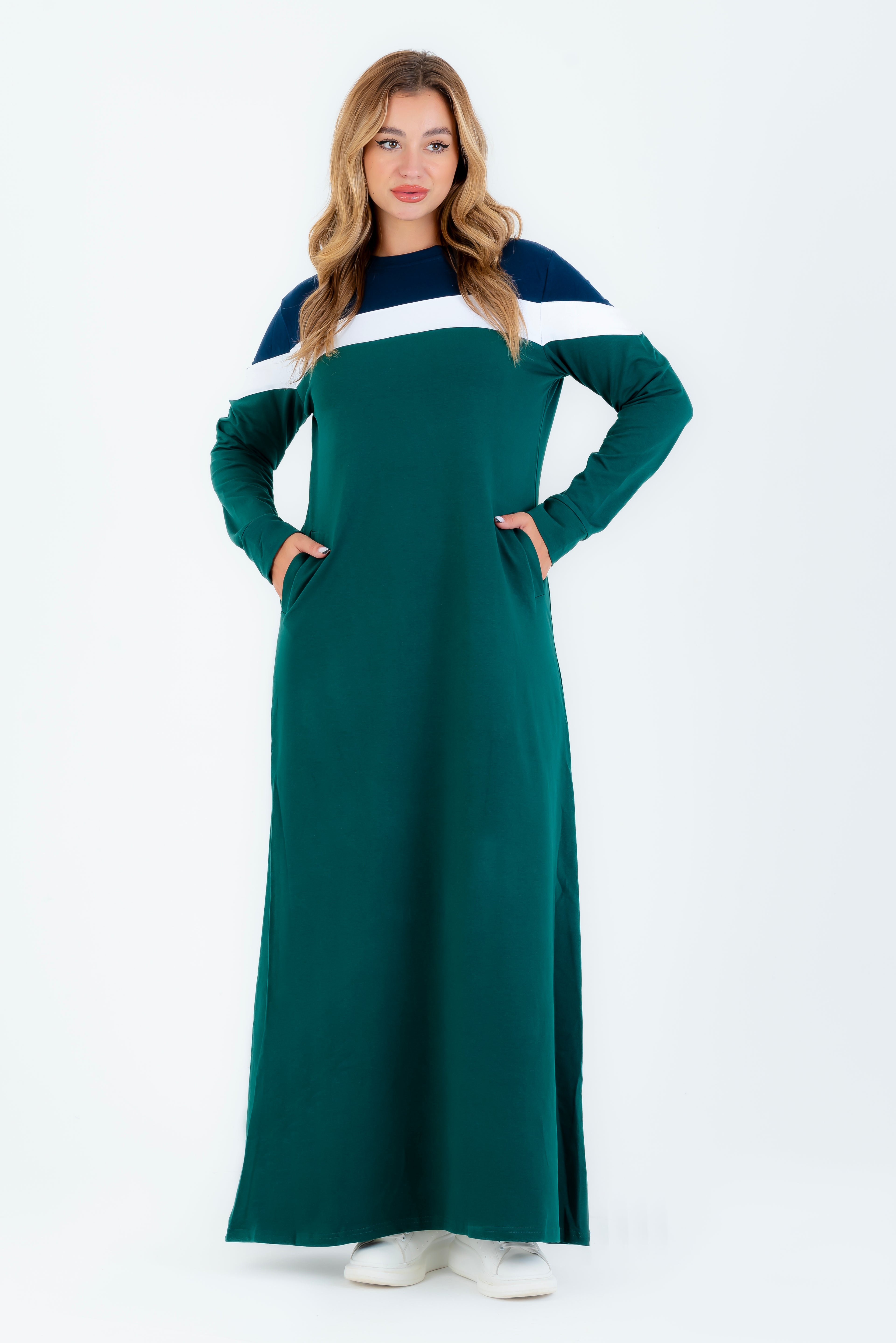 Abaya sport crêpe couleur olive et noir en coton