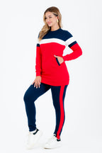 Tenue de sport rouge et bleu marine en coton