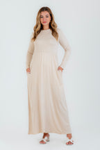 فستان فسكوز طبيعي بأستك من الوسط و جيوب بيج