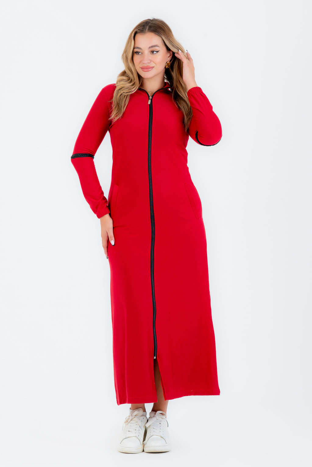 عباية رياضية سادة ياقة عالية بسوستة وجيوب نبيتي فاتح