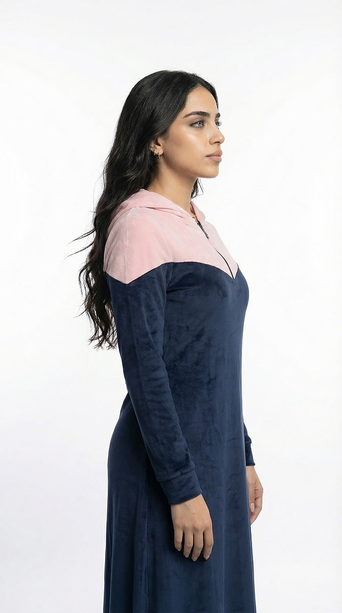 عباية رياضية هايدي مبطن كحلي فى بينك بغطاء رأس و سوستة صدر