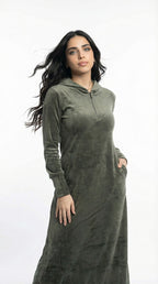 عباية قطيفة زيتي سادة بغطاء رأس وسوستة صدر