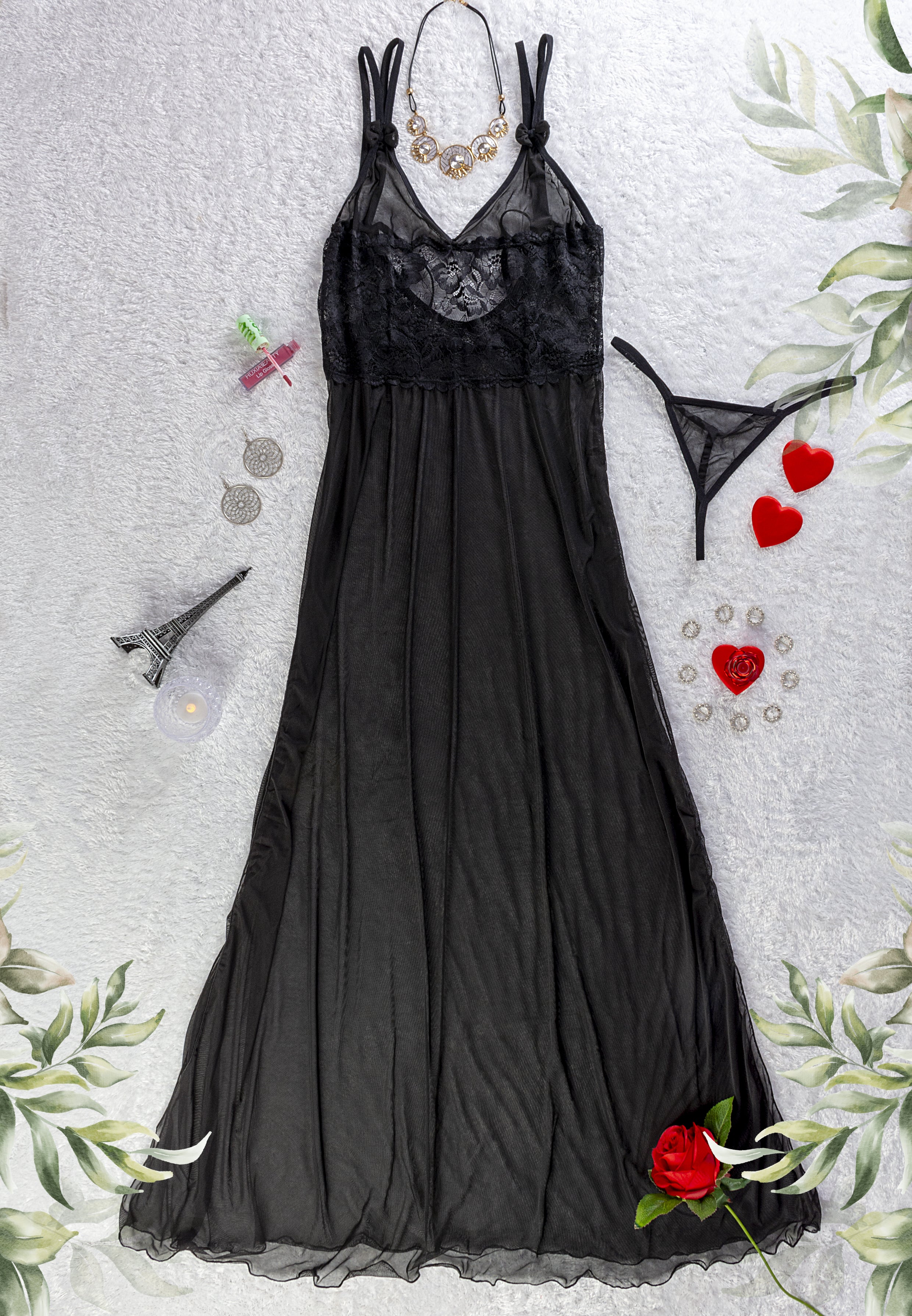 Chemise de nuit longue noire power avec poitrine power