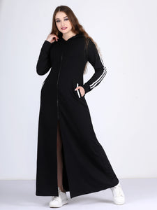 Abaya basique noire unie ouverte