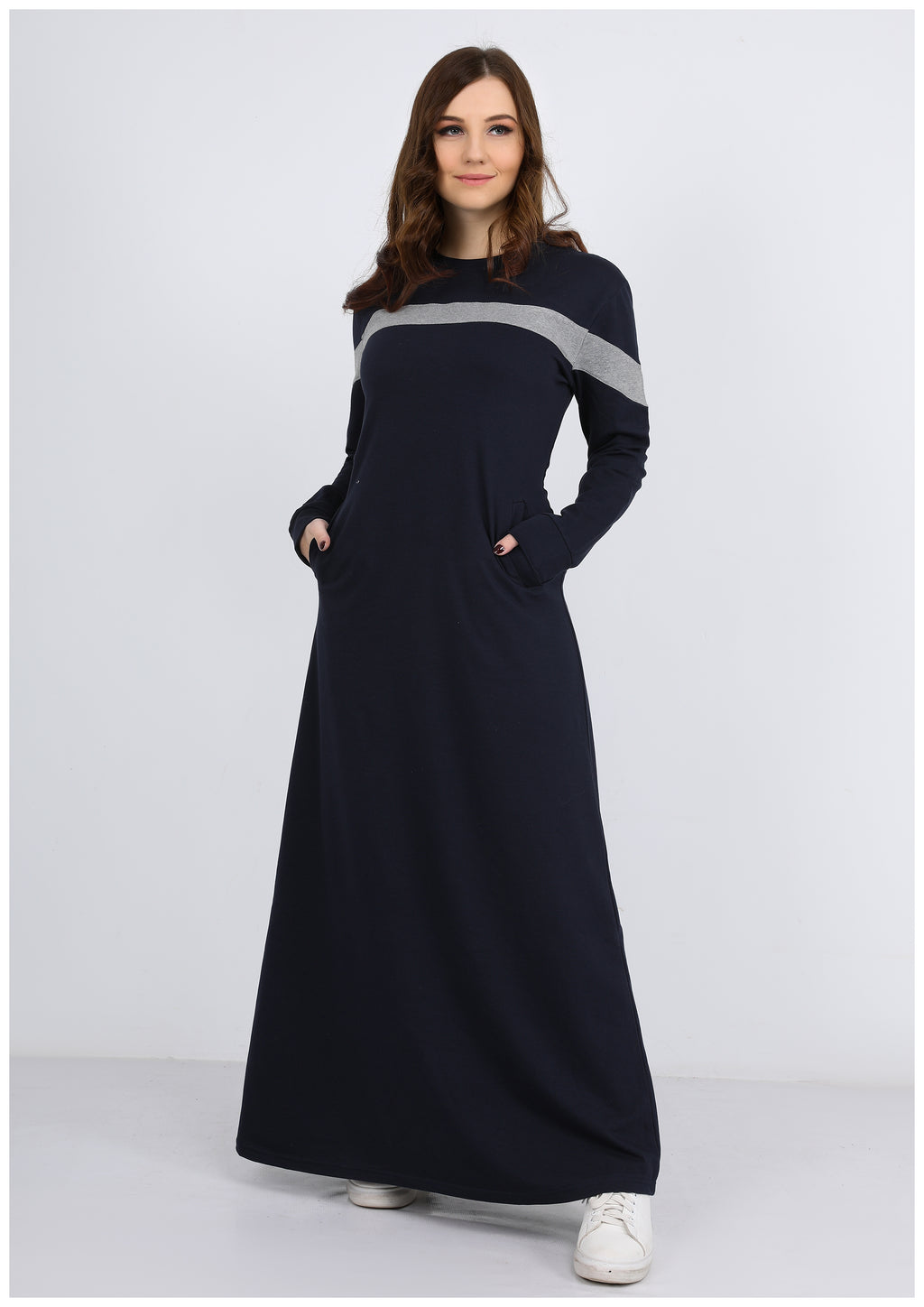 Abaya sport crêpe bleu marine