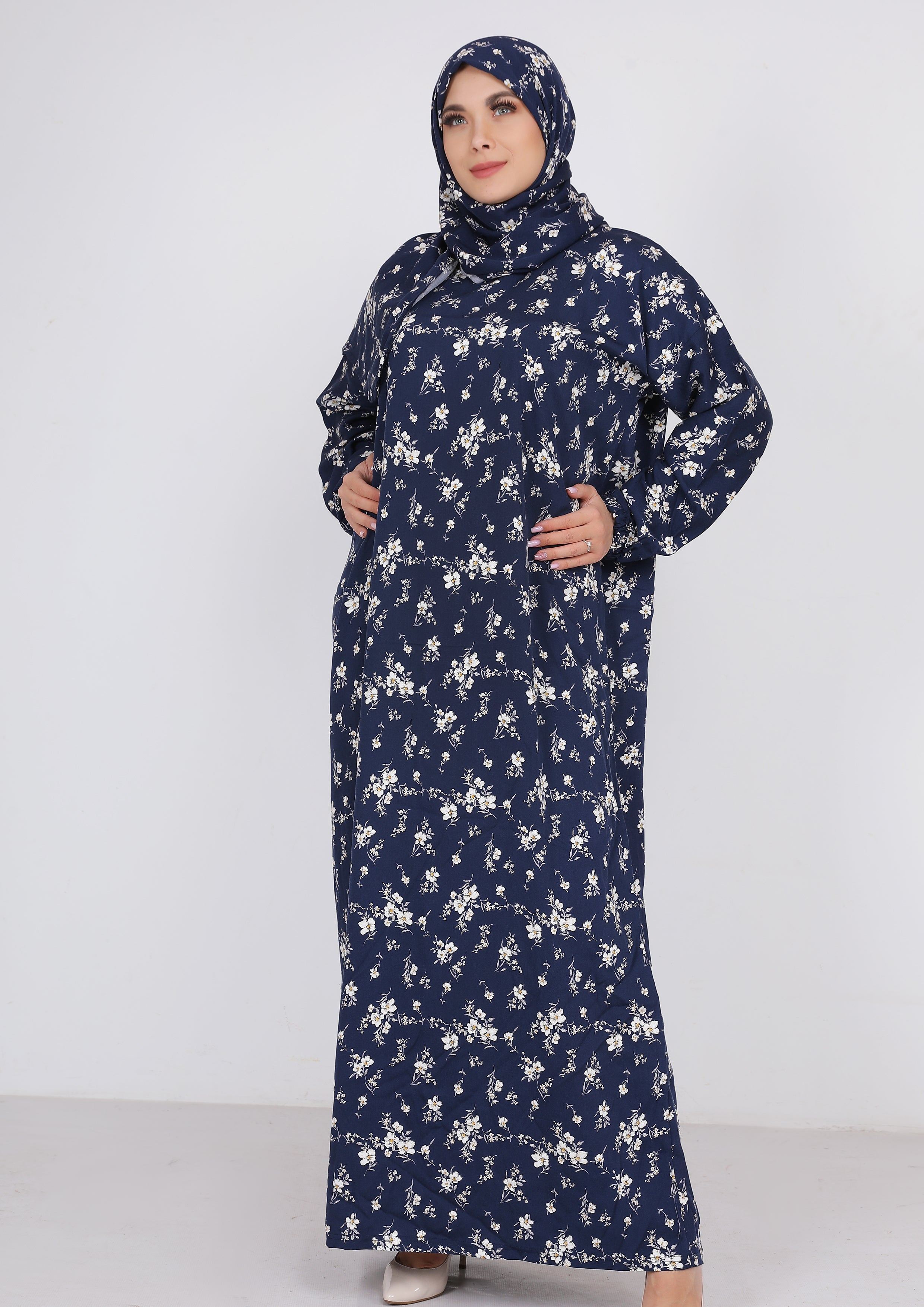 اسدال فسكوز مستورد بنقشة ورد أبيض - كحلي