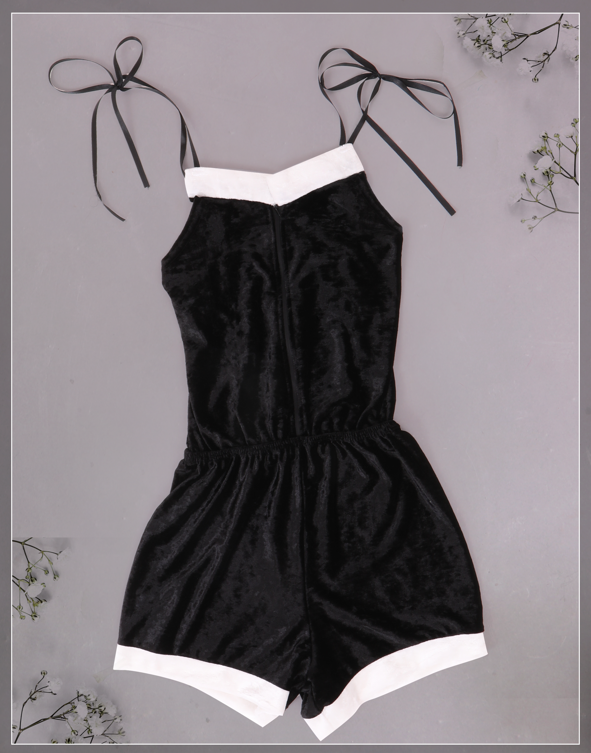 Salopette short en velours noire