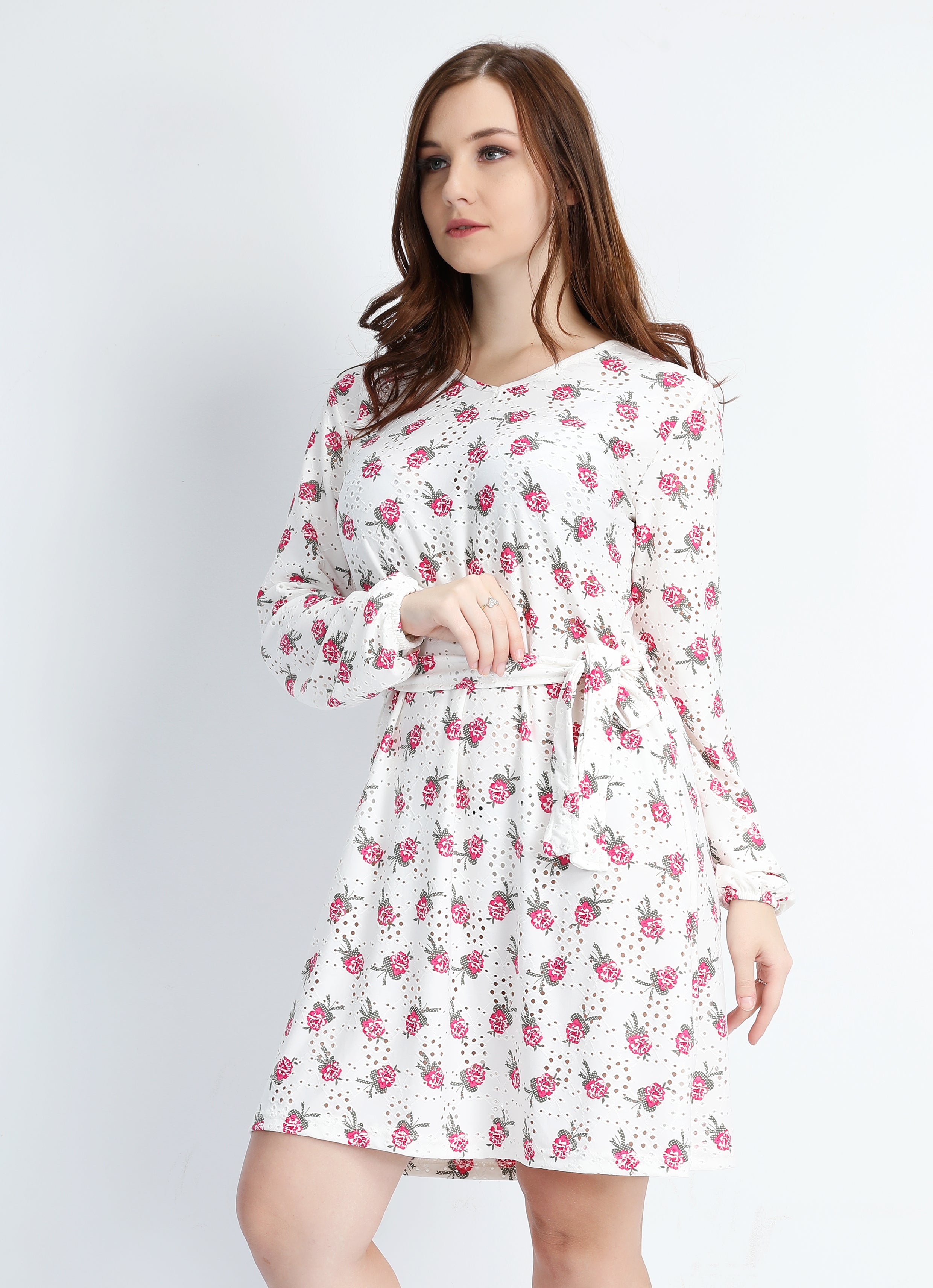 Short fushia dress with open flower motif
