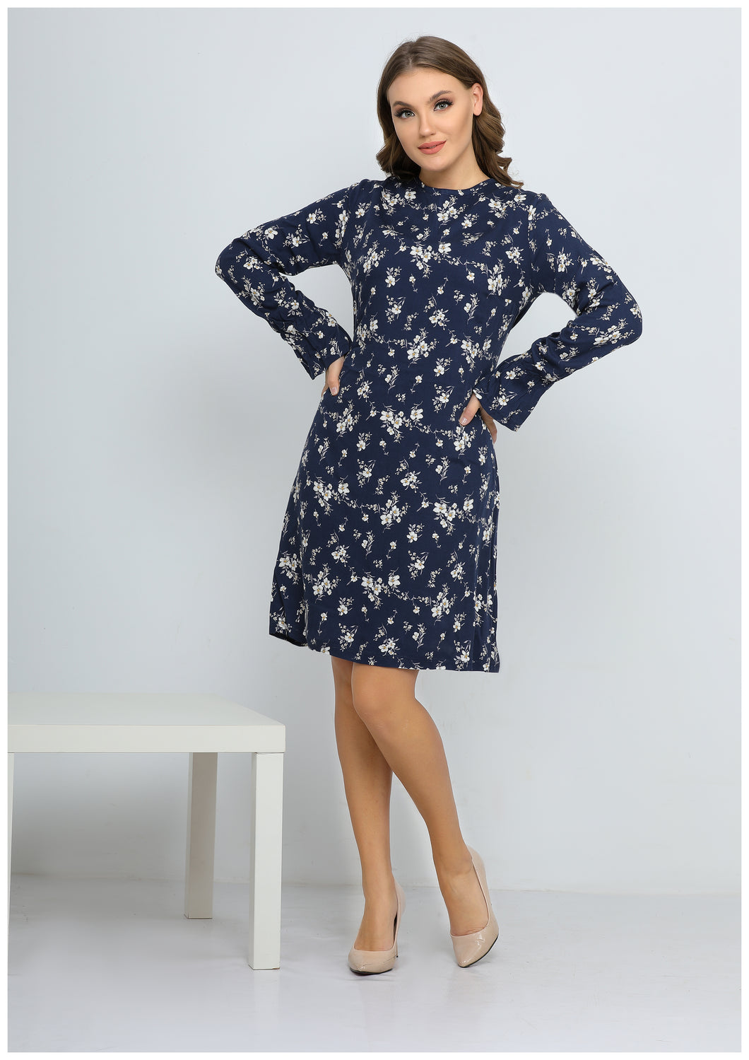 Short navy blue dress with long sleeves