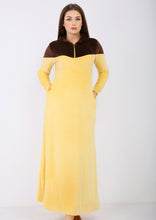 Load image into Gallery viewer, Yellow and brown lining Heidi sport abaya with hood and zipper on the chest