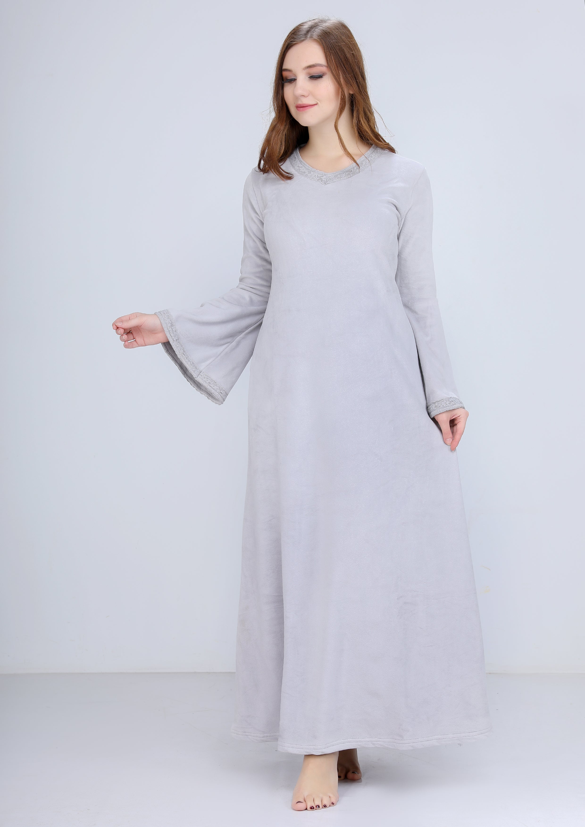 Abaya heidi gris unie  à manches longues et dentelle avec doublage des deux côtés
