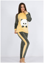 Charger l&#39;image dans la galerie, Pyjama heidi jaune à doublure des deux faces avec motif panda sur la poitrine