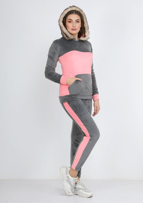 Dark gray and pink fur heidi pajamas with double-sided lining and hood
