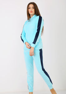 Pyjama heidi à doublure des deux faces avec capuchon et deux bandes extérieures bleu ciel et bleu marine