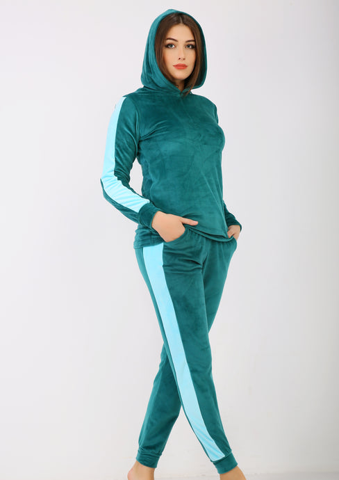 Petrol and sky blue heidi pajamas with double-sided lining, a hood and two outer lines
  
