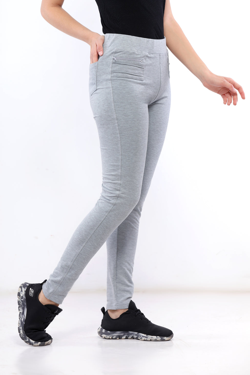Pantalon à la mode gris