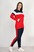 Tenue de sport rouge et bleu marine en coton