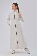 Charger l&#39;image dans la galerie, Abaya sport couleur challis à col haut avec fermeture éclair et poches