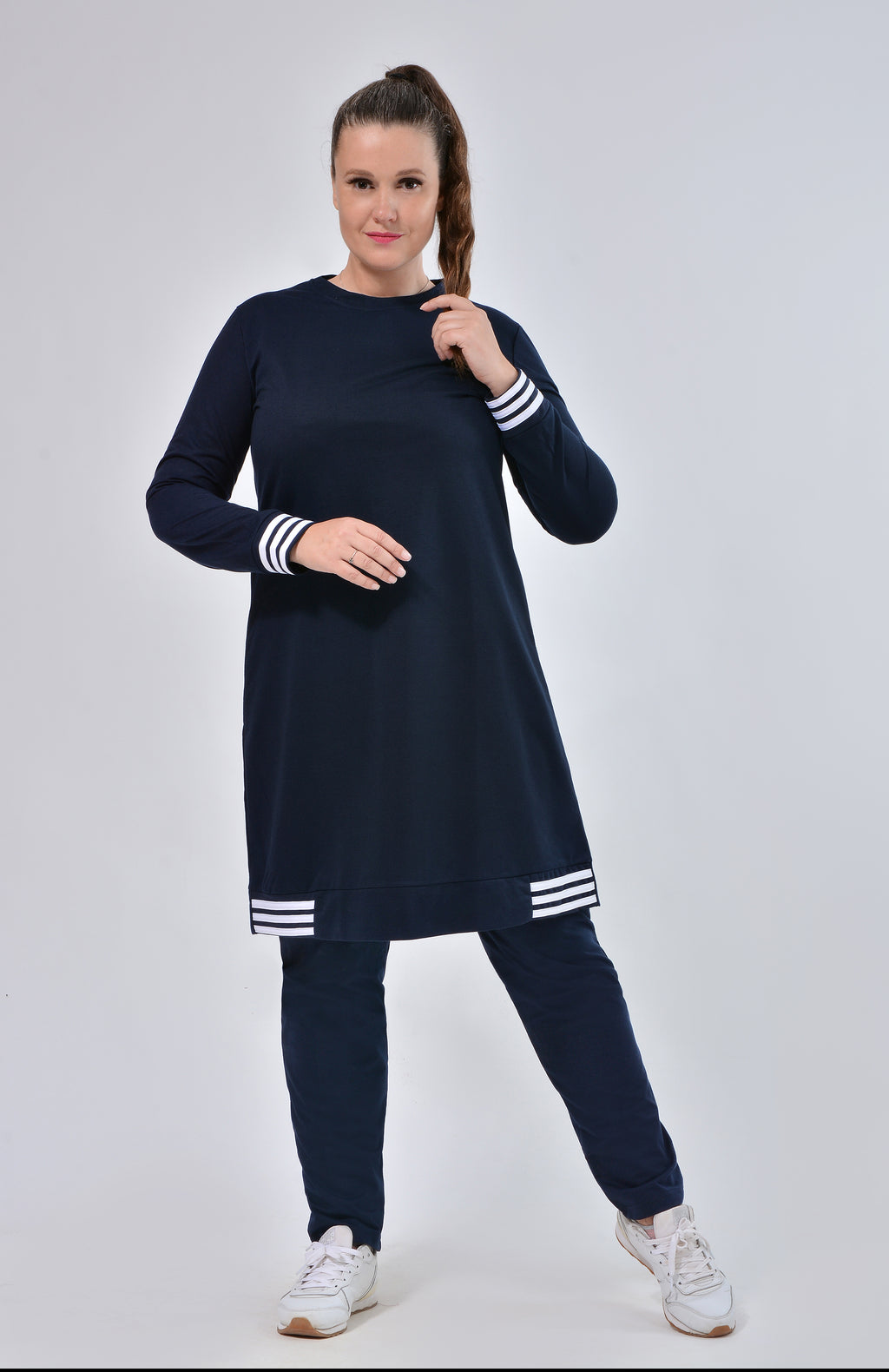 بدلة رياضية شرايط ميلتون كحلي